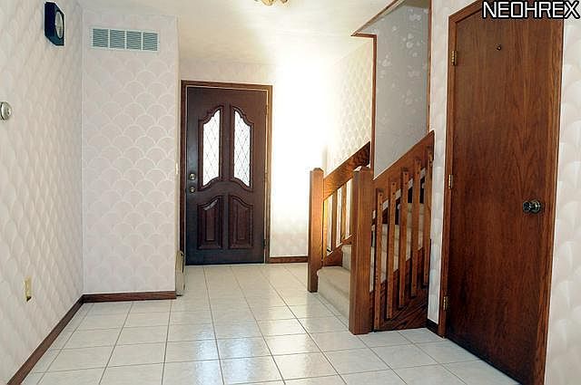 1st image of 10231 Twin Oaks Dr