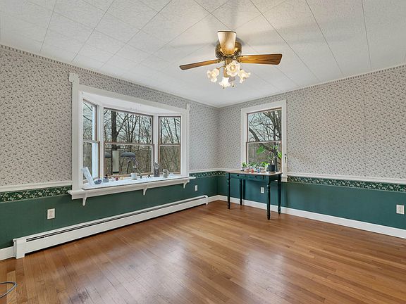 3rd image of 136 George Street