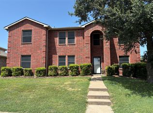 1229 Longleaf Dr, Cedar Hill, TX 75104