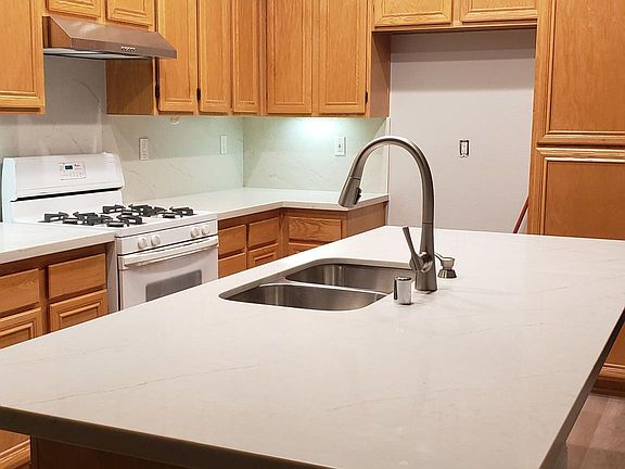 5th image of 43141 Caminata Dr
