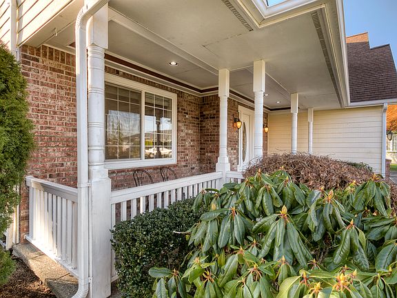 4th image of 14606 153rd Street Ct E