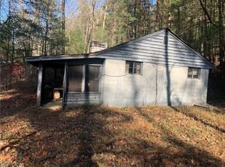 6095 Revere Dr, Bowerston, OH 44695