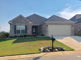 12586 Cottage Ln, Northport, AL 35475