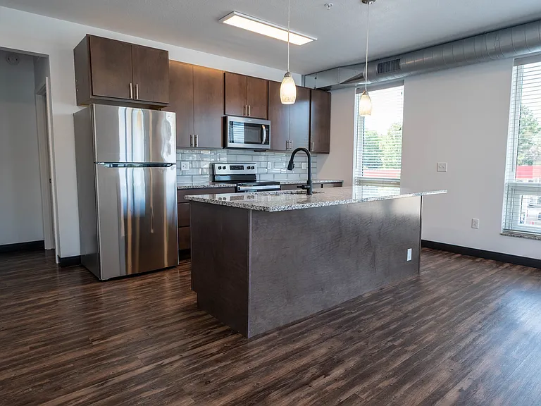 The Pearl Apartments — Photo 2