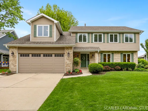 1223 Leverenz Rd, Naperville, IL 60564