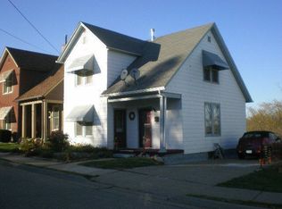 481 Lowell St, Dubuque, IA 52001