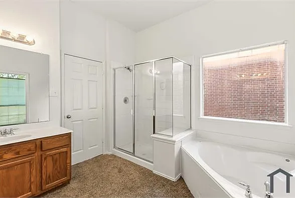 9679 Briardale Dr — Photo 14