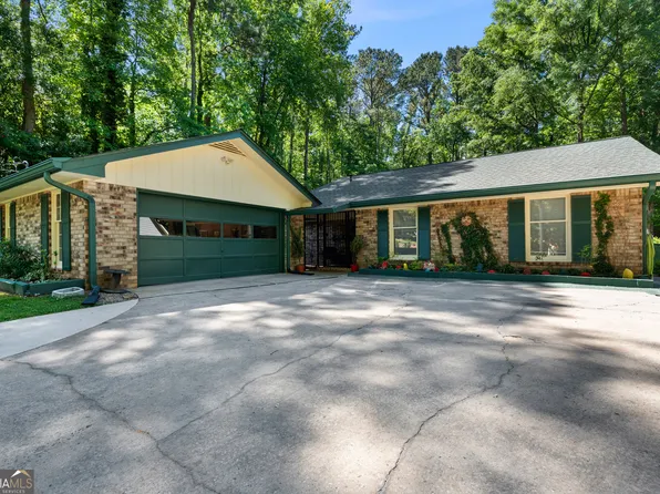230 Ridge Rd, Tyrone, GA 30290
