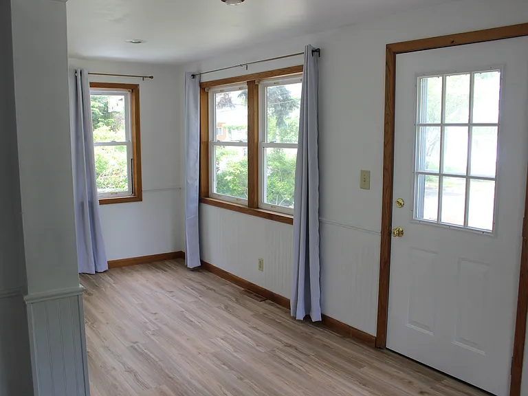 2430 Superior St — Photo 24