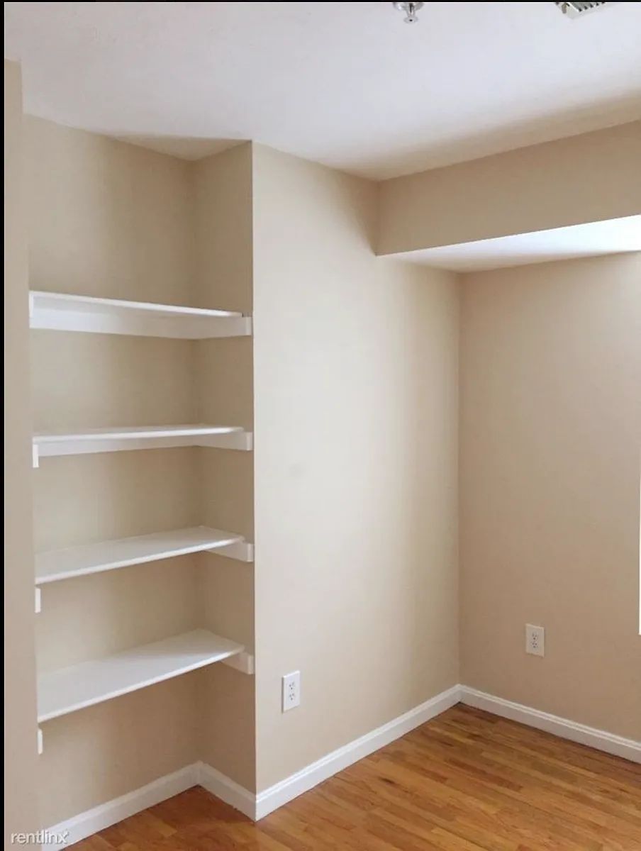 Building Photo - 712 Shawmut Ave #2