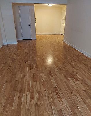 3rd image of 13720 45th Ave APT 2C