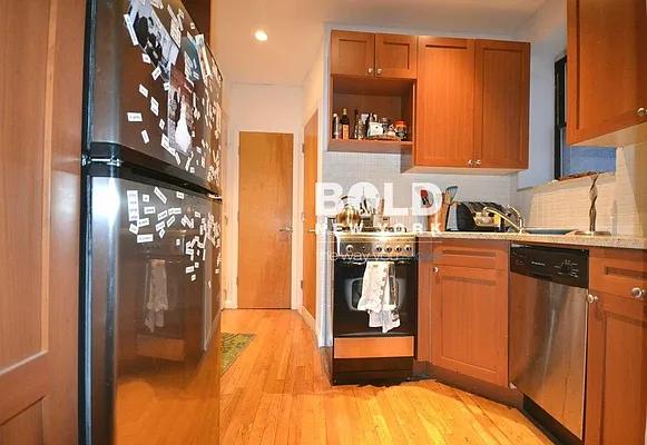 Rented by Bold New York | media 15