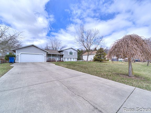 4th image of 3759 W Fuller Dr