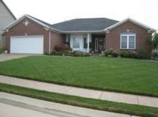 2699 Lakebrook Dr, Newburgh, IN