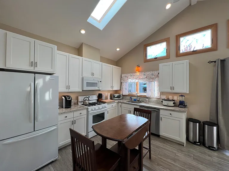 169 Marie Way — Photo 12