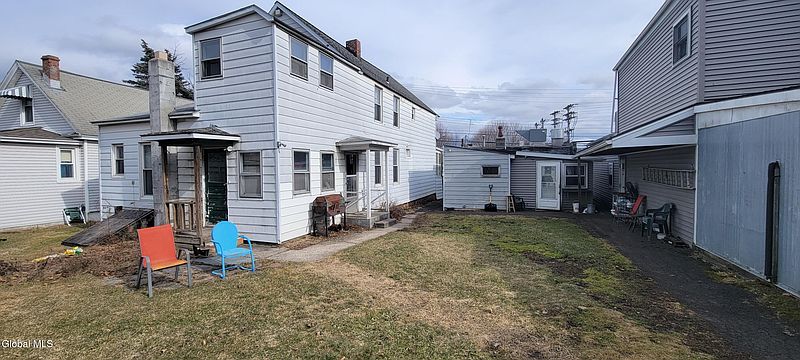 4th image of 6 Cohoes Road