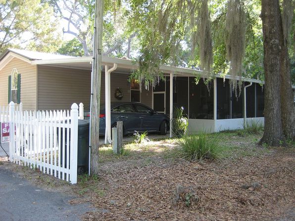 183 NW Kelly Ln