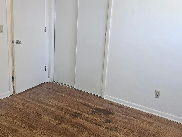2701 Marshall Ave — Photo 17