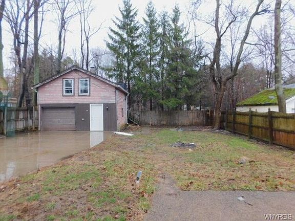 5th image of 6559 Revere Dr