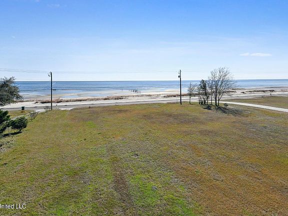 3rd image of 718 S Beach Blvd
