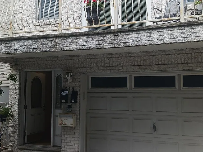 316 Linden Ave #2 — Photo 1