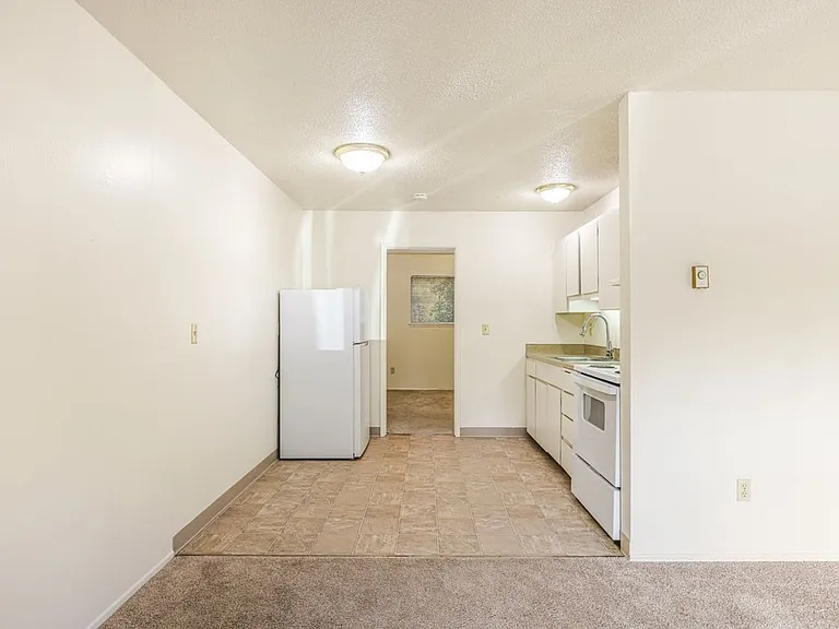 1725 SW Multnomah Blvd #12 — Photo 10