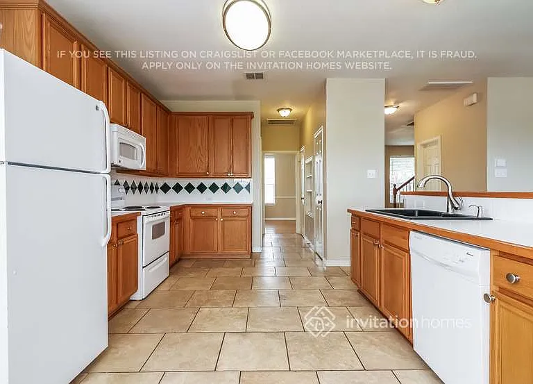 5237 Bay View Dr — Photo 4