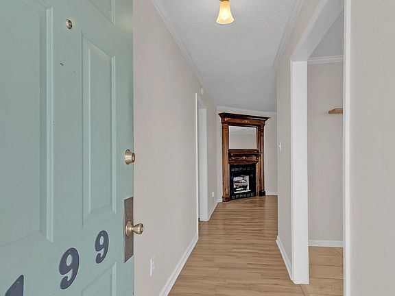 3rd image of 199 Monica Ave