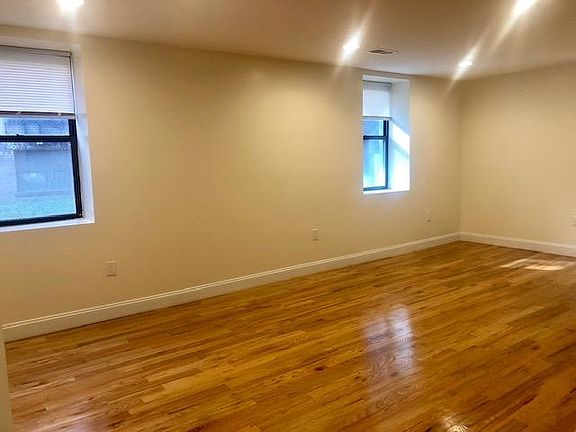 4th image of 95 N Walnut St APT 102