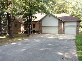 170 N Applebury Pl, Nixa, MO 65714