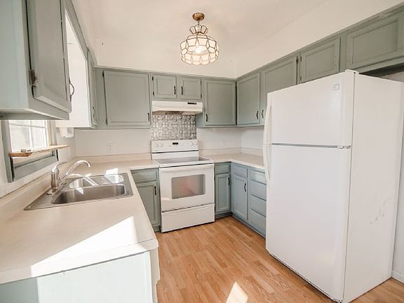 3rd image of 1012 1st St