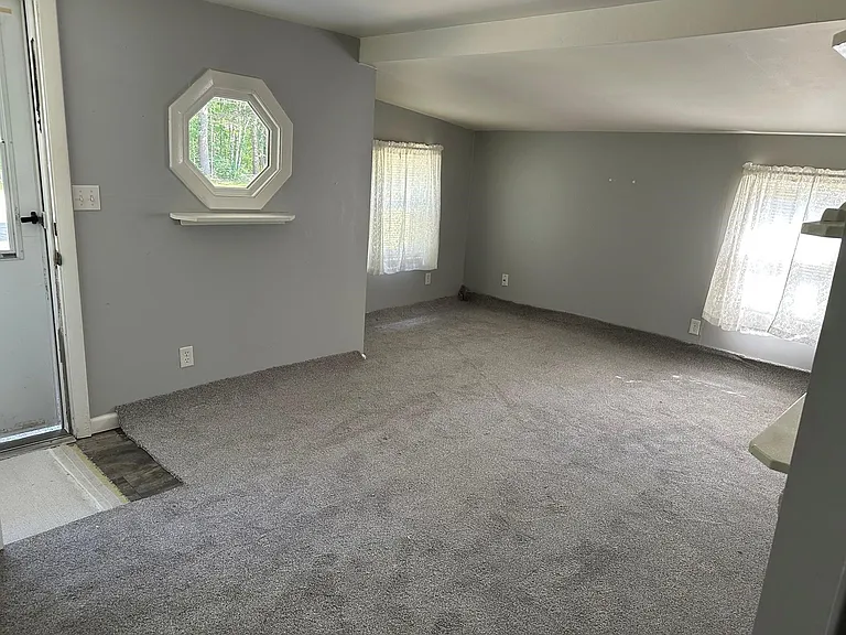 69 County Rd — Photo 11