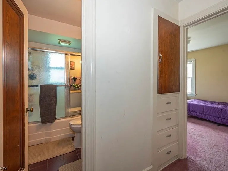 436 W Wood St — Photo 14