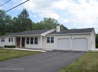 21 Halifax Dr, Marlboro, NJ 07746