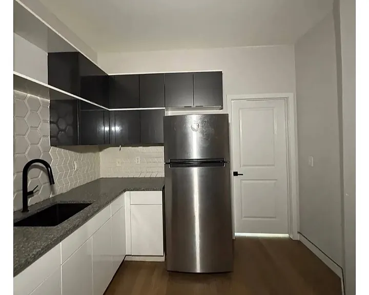 107 Magazine St #2RR — Photo 6