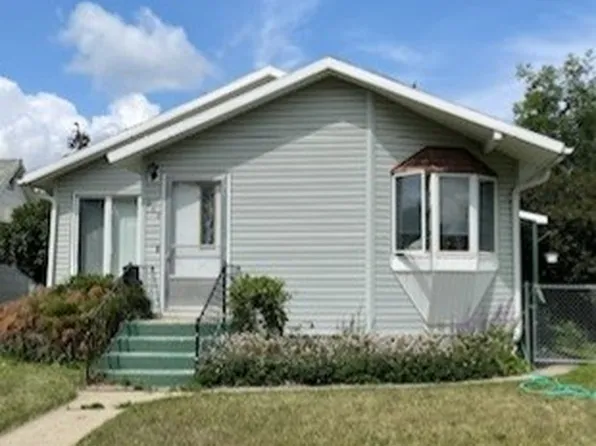 308 S Wisconsin St, Conrad, MT 59425