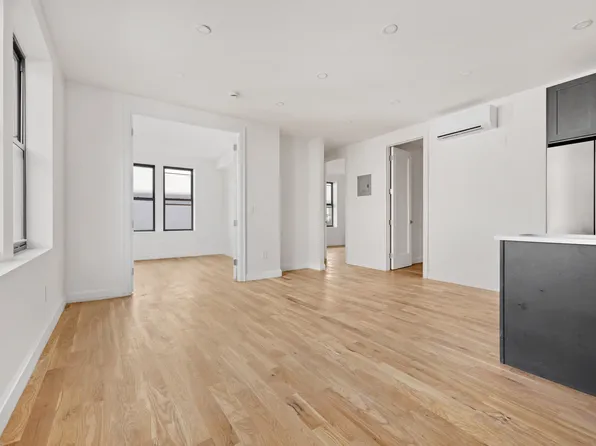 462 Maple Street image 2 of 16