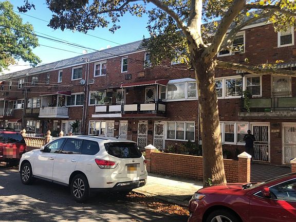 3rd image of 615 E 59th St