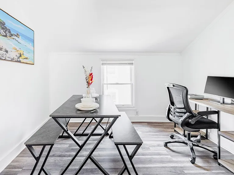 1822 W 57th St #2 — Photo 14