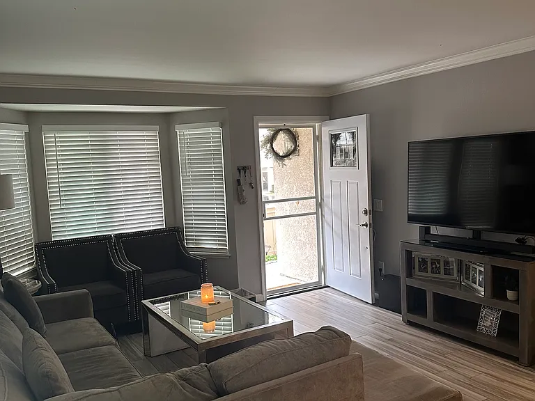 12655 Glendale Cir — Photo 8