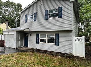 7 Hounslow Rd #11967, Shirley, NY 11967