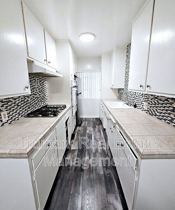 1st image of 621 W California Ave APT 2