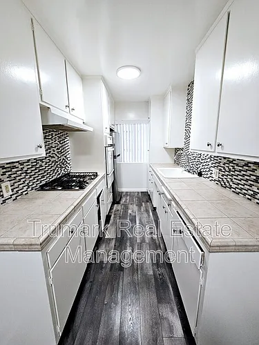 621 W California Ave #2 Photo 1