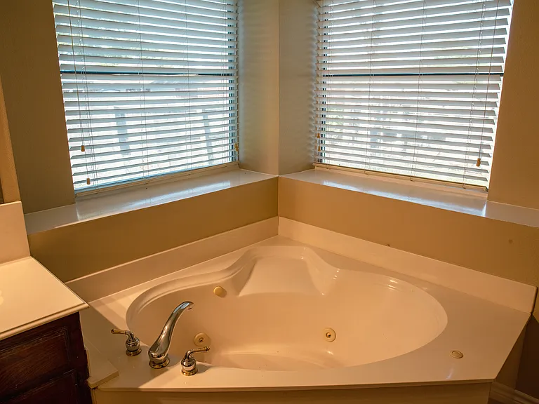 3213 Chalkstone Dr — Photo 17