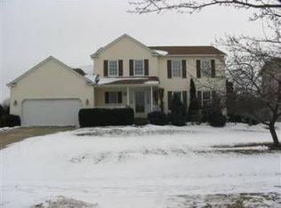 9528 Graystone Ln, Mentor, OH