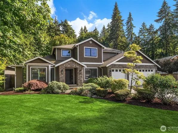 8902 196th Street SW, Edmonds, WA 98026