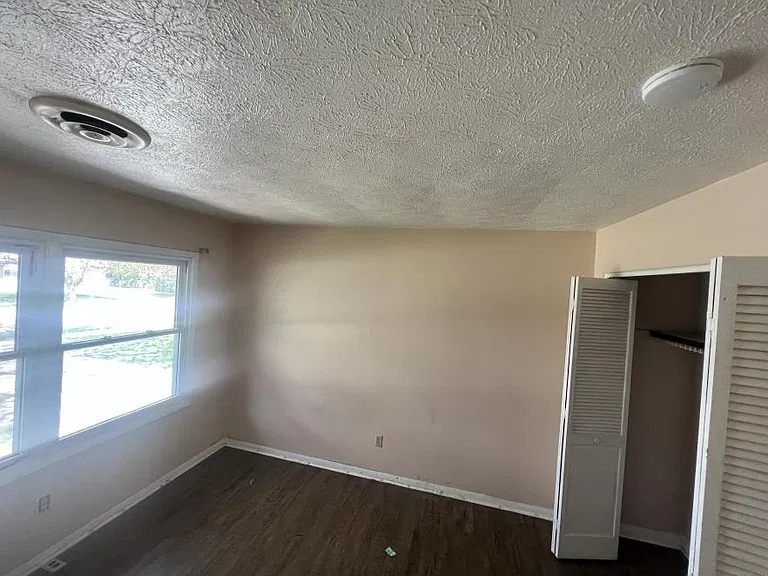 505 E Lowell Ave — Photo 6