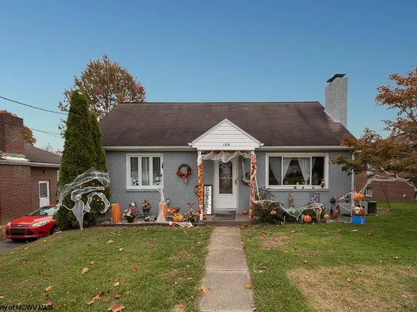 108 Cimarron Rd, Clarksburg, WV 26301