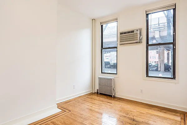 Rented by Nooklyn NYC LLC | media 39