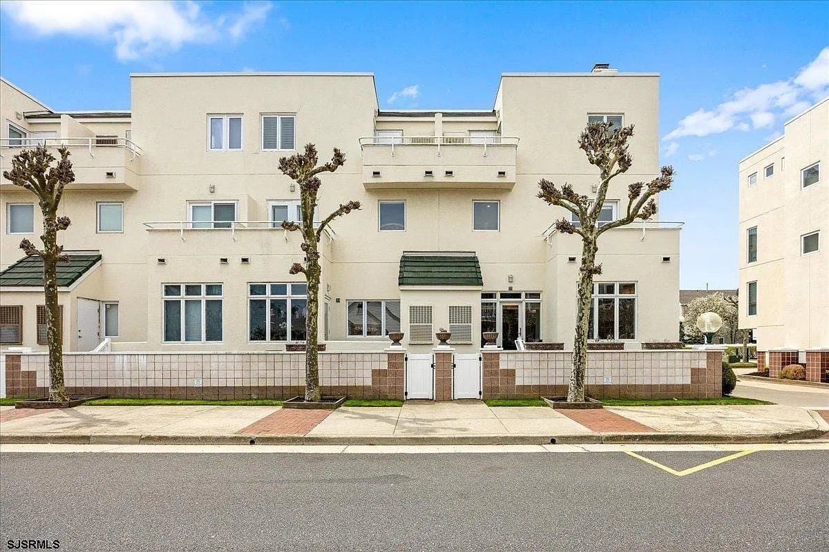 Photo 2 of 65 - 7701 Atlantic Ave #33A - Margate, NJ Building Photo - 7701 Atlantic Ave #33A
